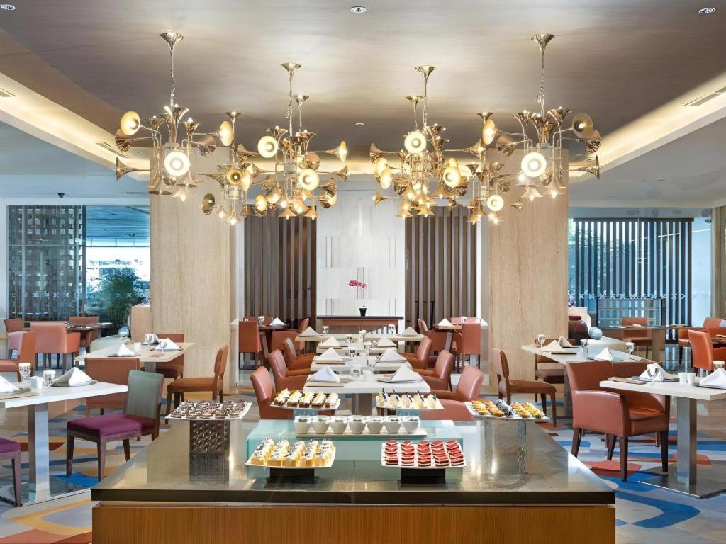 Artotel Suites Bianti Jogjacarta Exterior foto