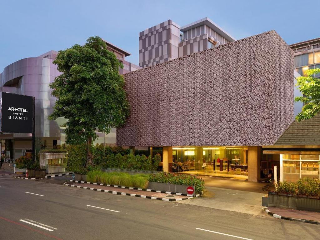Artotel Suites Bianti Jogjacarta Exterior foto